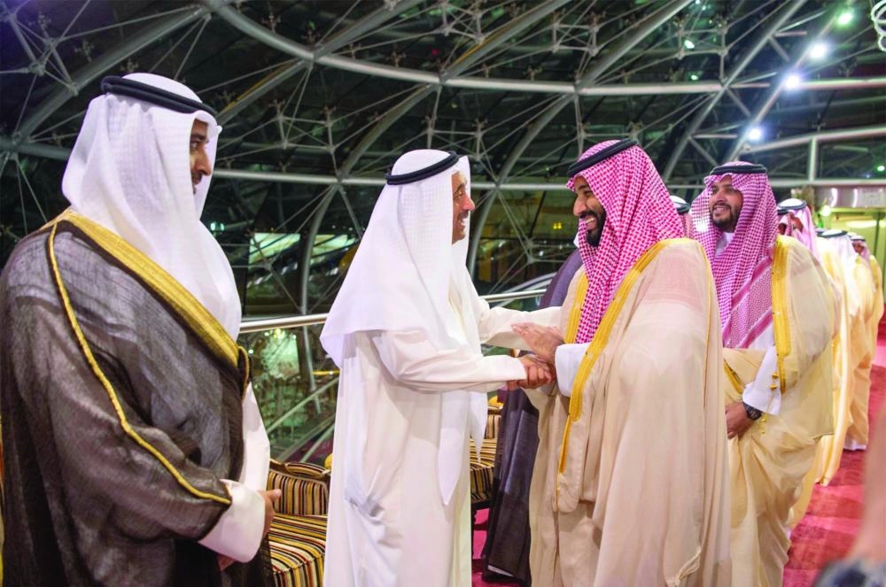 الأمير محمد بن سلمان لدى وصوله إلى الكويت أمس (واس)  