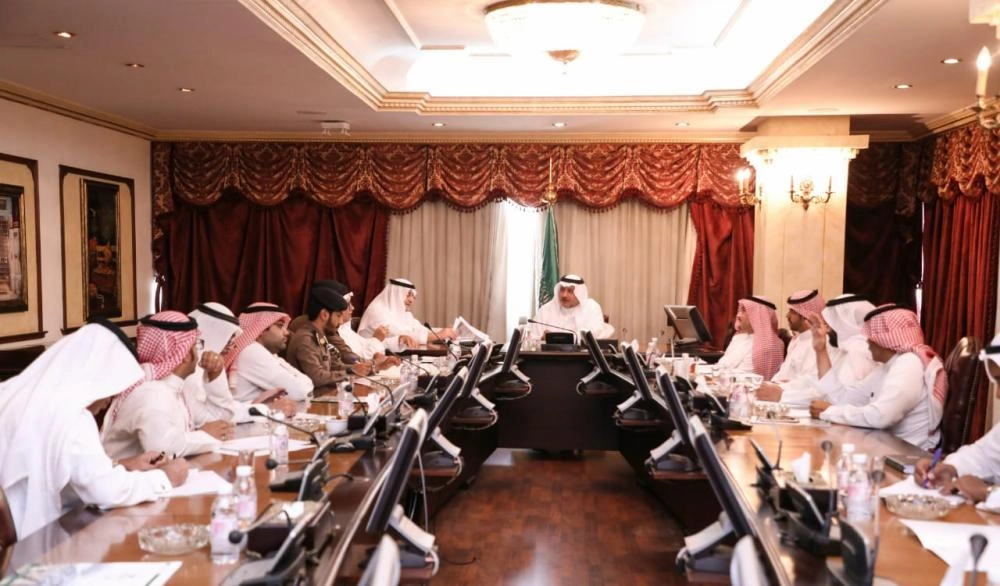 اجتماع وزارة الحج بالجهات المعنية (مكة)