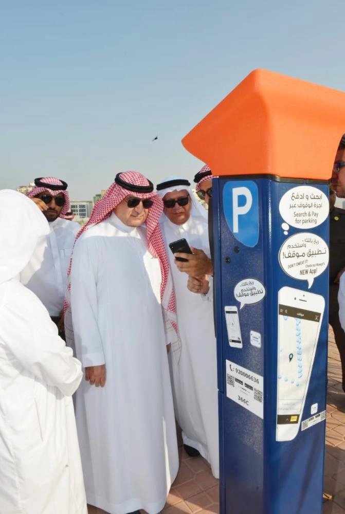 






صالح التركي خلال التدشين أمس                                 (واس)