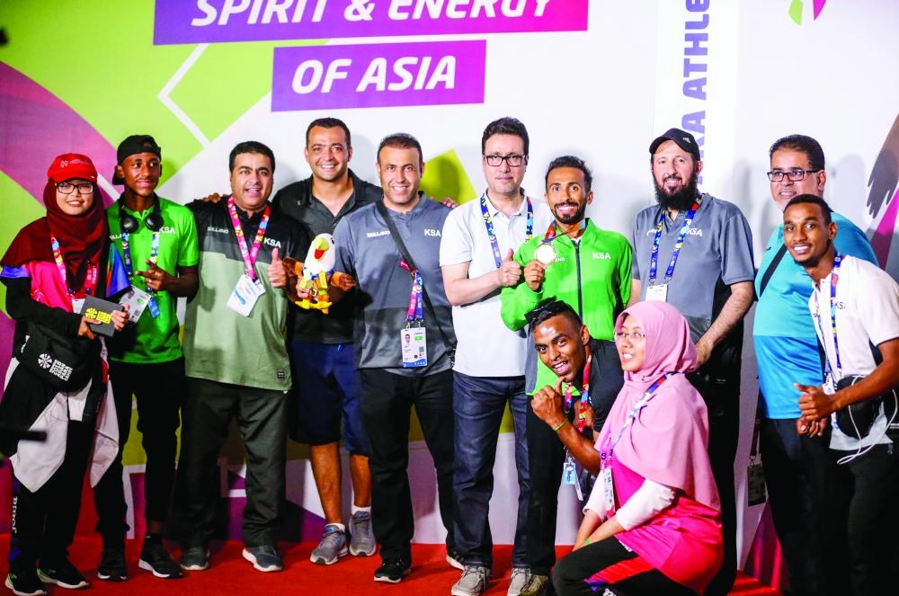 احتفالية البطل مع البعثة