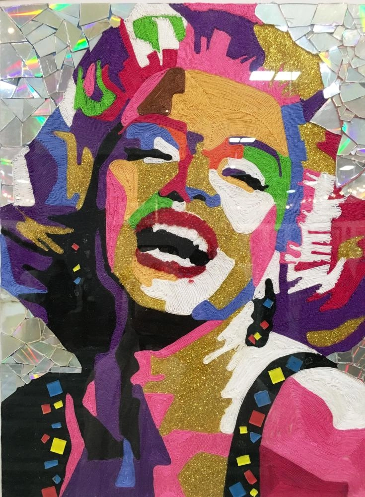 من أعمال إحدى الطالبات (مكة)