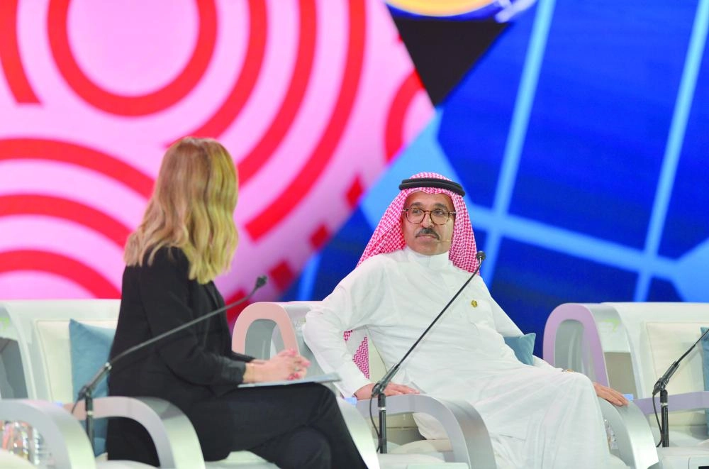 






النصر خلال حديثه بالمنتدى     (مكة)