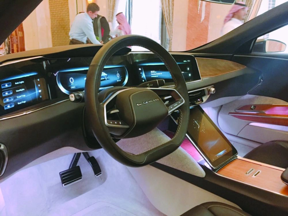 8996812909CC454F1-431B-4529-972E-F5B35364F858