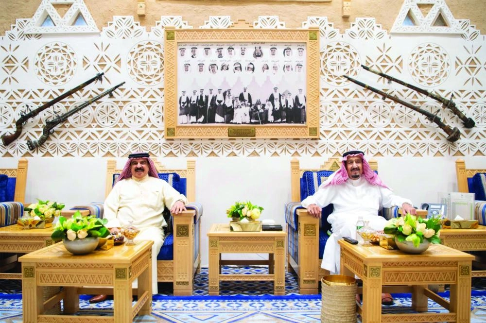 DST_4598402_Sat10_1128872647