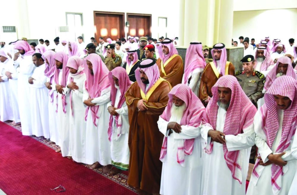 DST_4618275_Wed64_1115923754