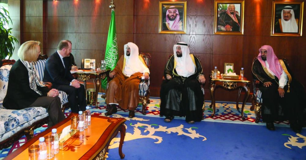 DST_4617982_Wed12_1123584587