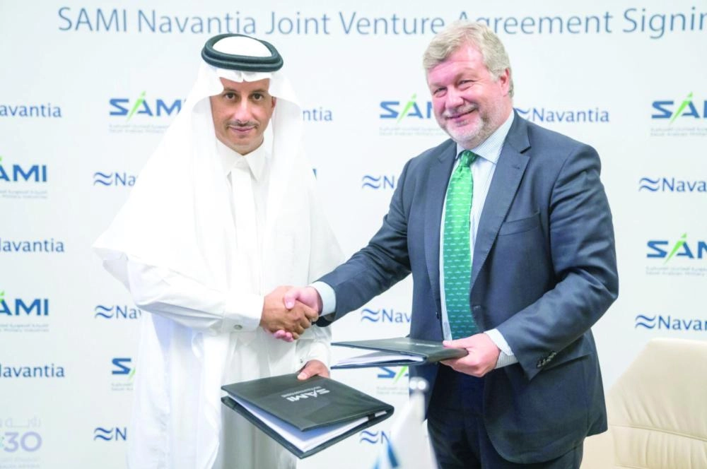 على هامش توقيع الاتفاقية (واس)