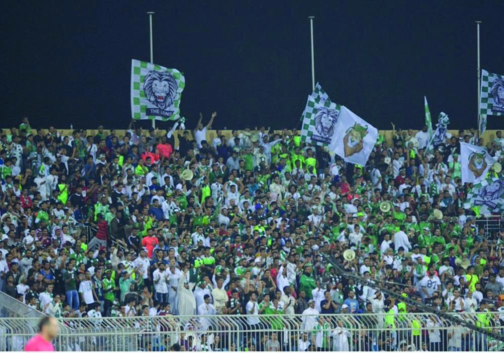 جماهير الأهلي في إحدى مبارياته (مكة) 