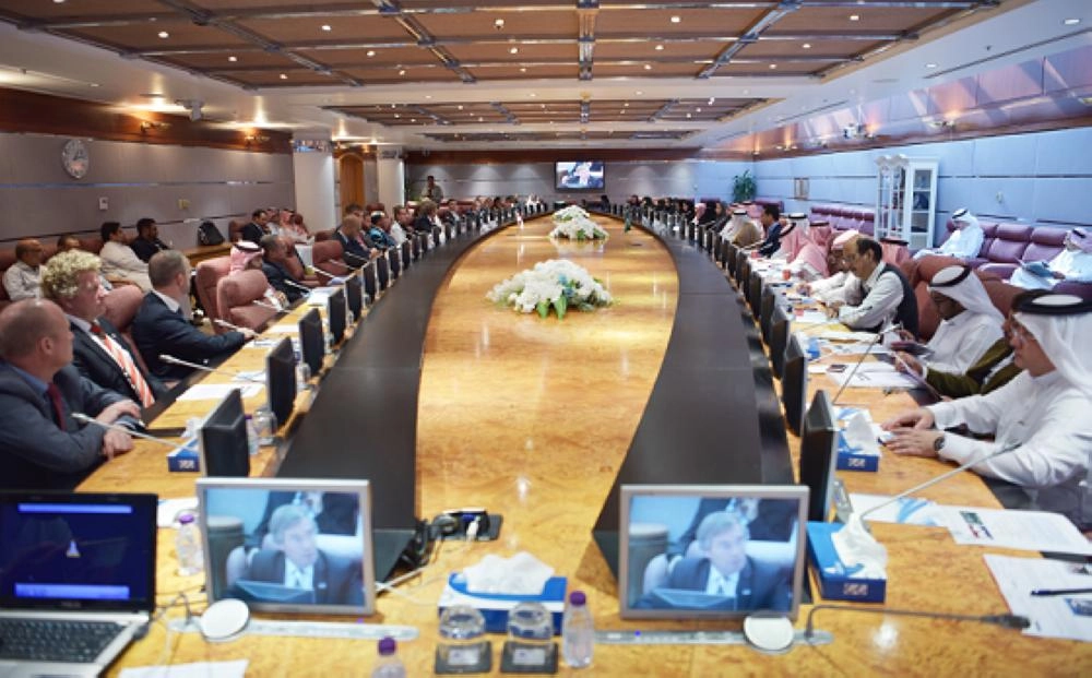 






جانب من لقاء الوفد الهولندي                                                (مكة)