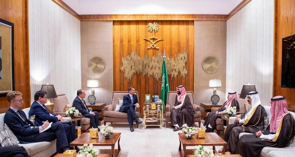 الأمير محمد بن سلمان لدى لقائه جيرمي هنت (واس)