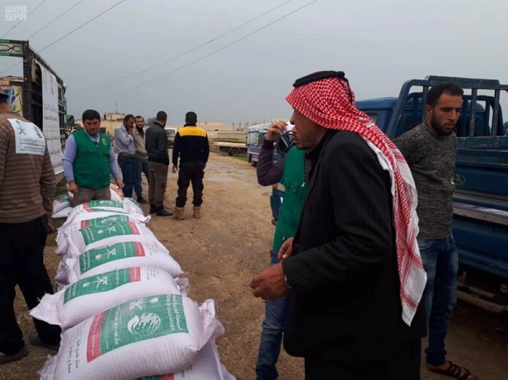 000-4766827171542179661737