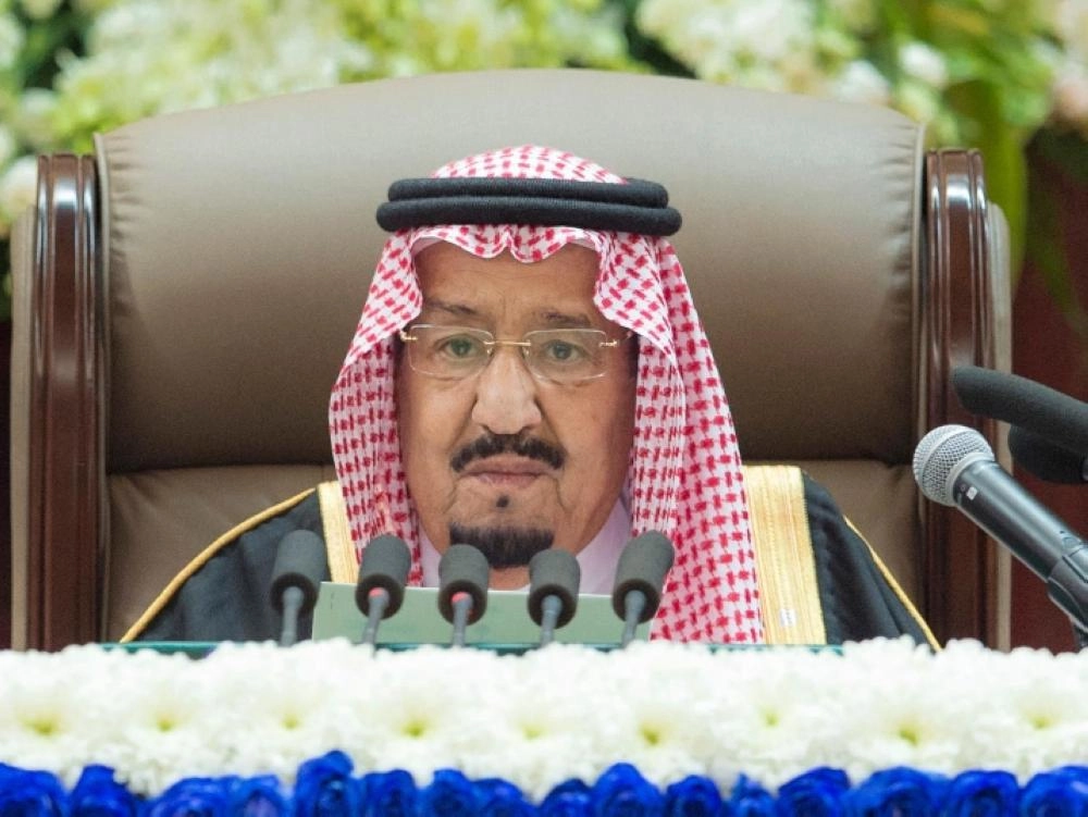 الملك سلمان خلال افتتاحه اليوم أعمال السنة الثالثة من الدورة السابعة لمجلس الشورى (واس)