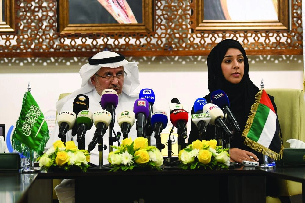 عبدالله الربيعة وريم الهاشمي خلال المؤتمر اليوم (مفلح الحبابي)