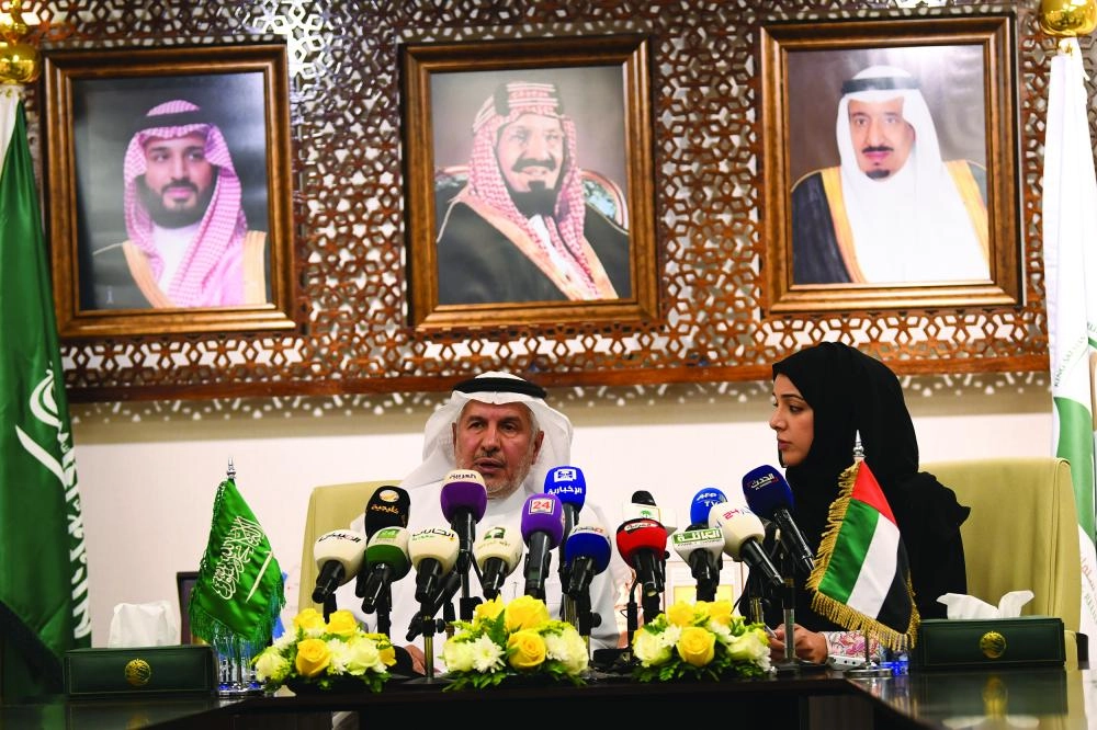 عبدالله الربيعة وريم الهاشمي خلال المؤتمر اليوم (مفلح الحبابي)