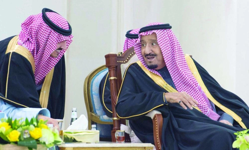 الملك سلمان لدى تشريفه حفل أهالي الجوف وتدشين المشروعات التنموية (واس) 