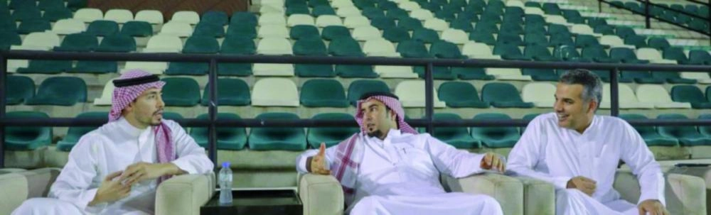 مساعد الزويهري حضر لدعم الفريق (اعلامي الاهلي)