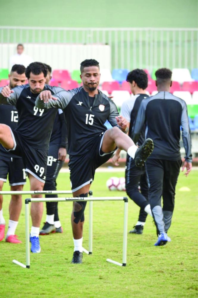 الشمراني والراهب يتقدمان التدريب (إعلامي الشباب)