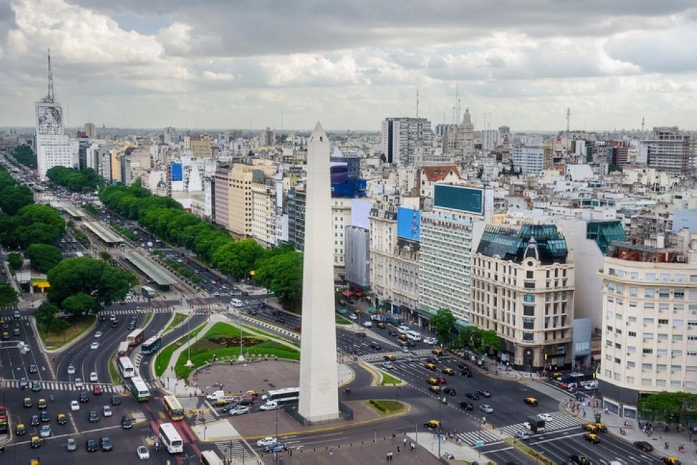 

4- مسلة بوينس آيرس Obelisco de Buenos Aires