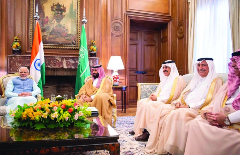 خلال لقاء ولي العهد برئيس وزراء الهند (واس)