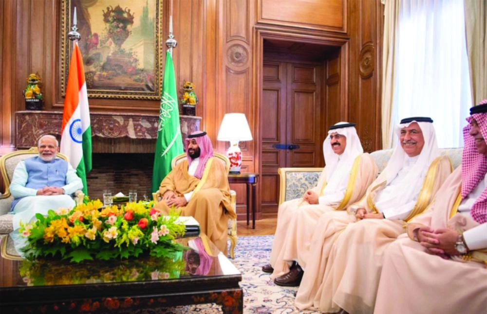 خلال لقاء ولي العهد برئيس وزراء الهند (واس)