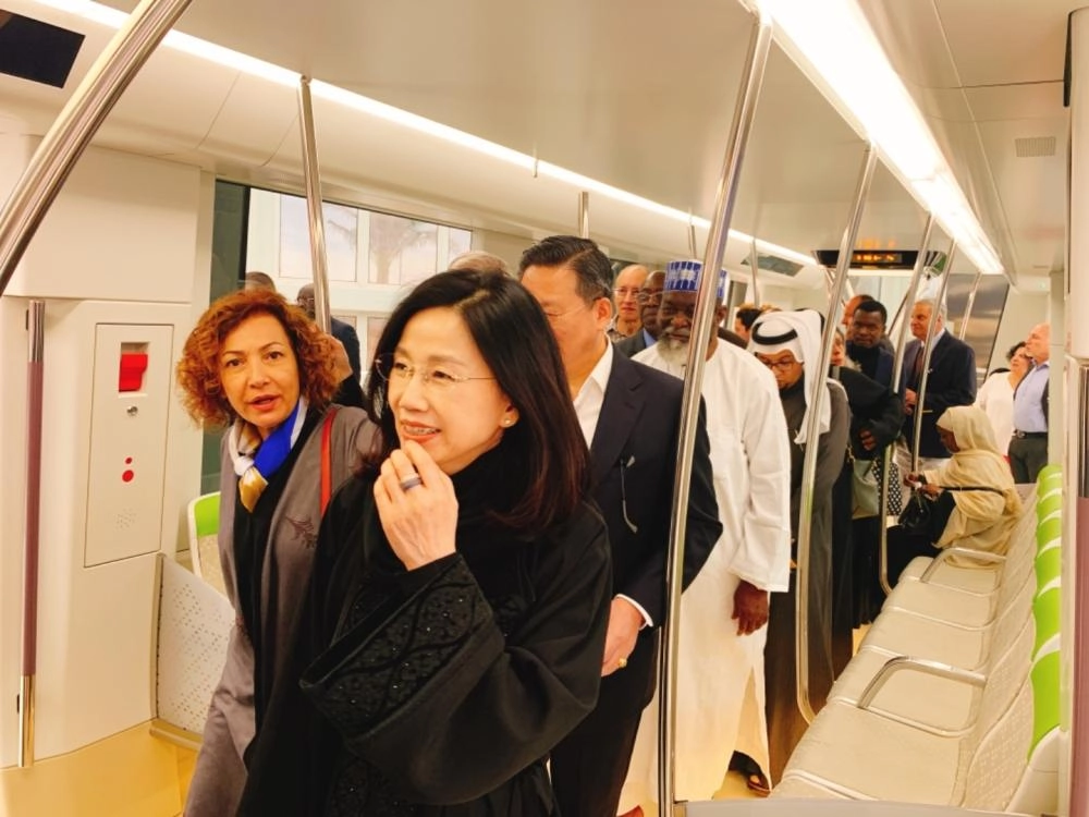 6748812399C1F8F96-3733-4ACF-AE7E-C6713AE55D3E