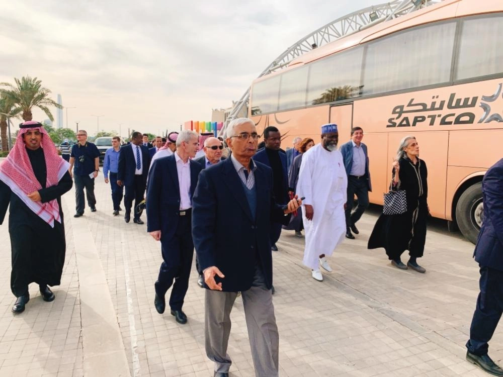 43701657264978BB4-0FAA-4BC9-9C14-F4DEFB30AB30