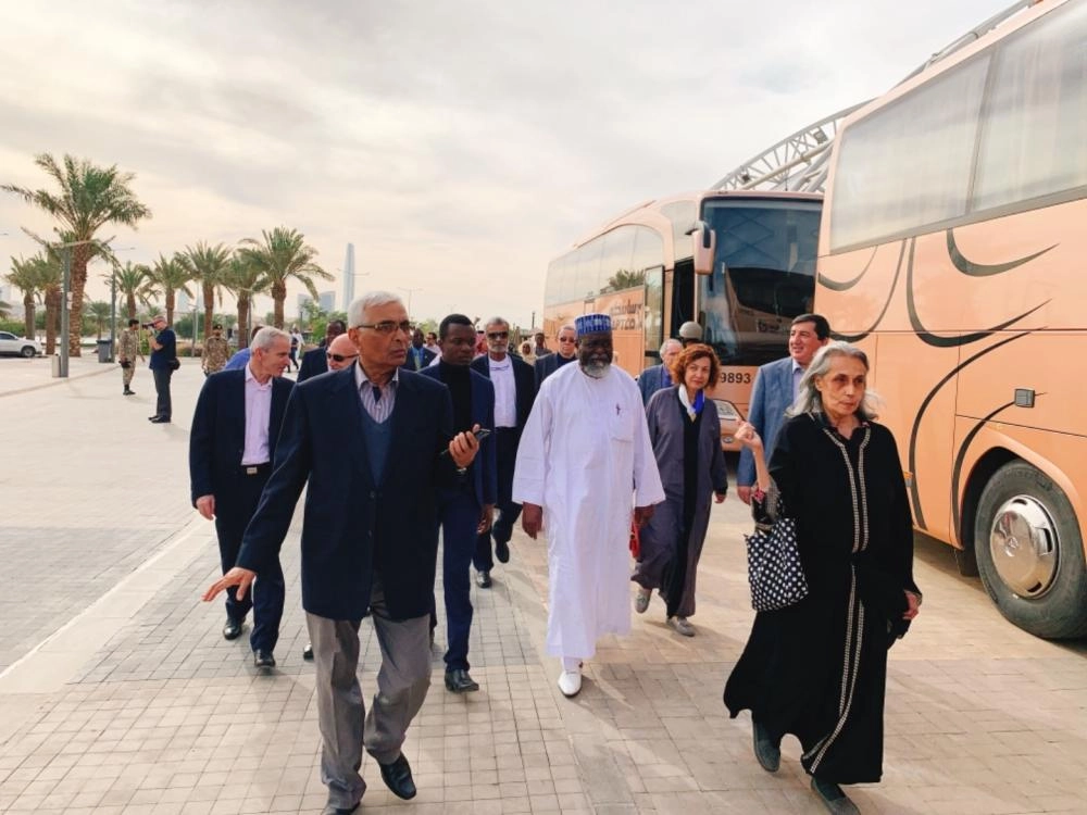 6997370686D689A4A-3D28-4B73-B08F-6B51B62A02C0