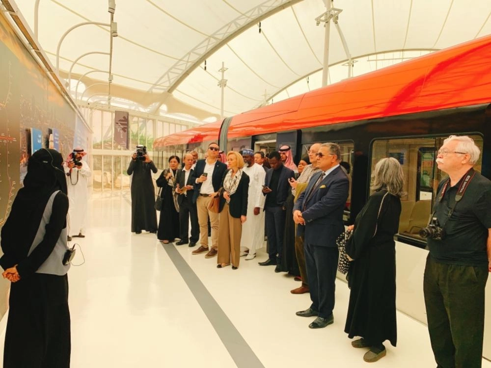 10046037690E231DBC-8CAA-4B2E-BAE5-BF9077FC0C25