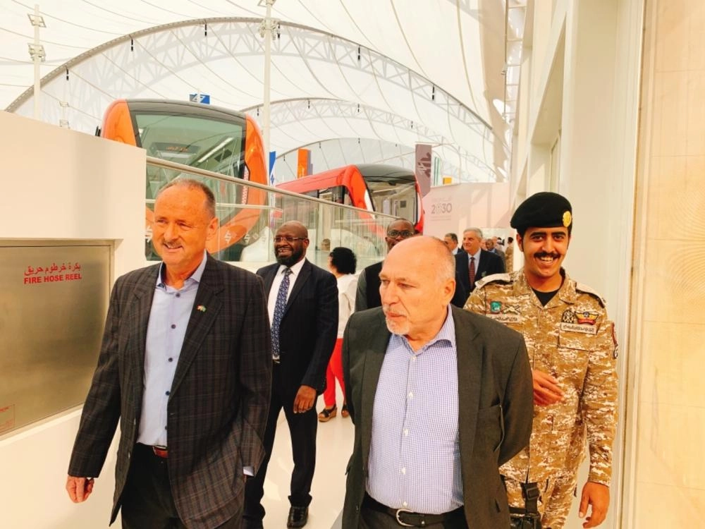 471805090930F76CD-3BE4-449A-A85C-E4AE0AA81E39