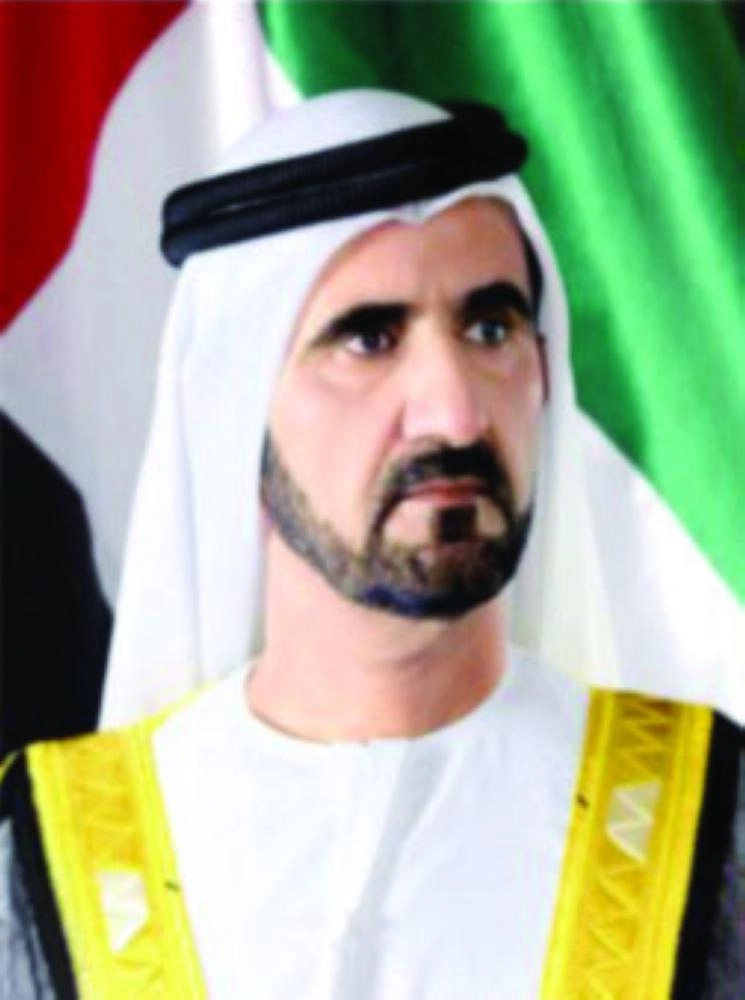 رئيس الدولة يتوسط محمد بن زايد ومحمد بن راشد (وكالة أنباء الإمارات)