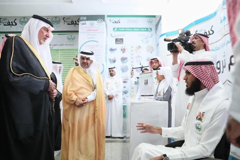 الفيصل يلتقي الطلاب المتميزين