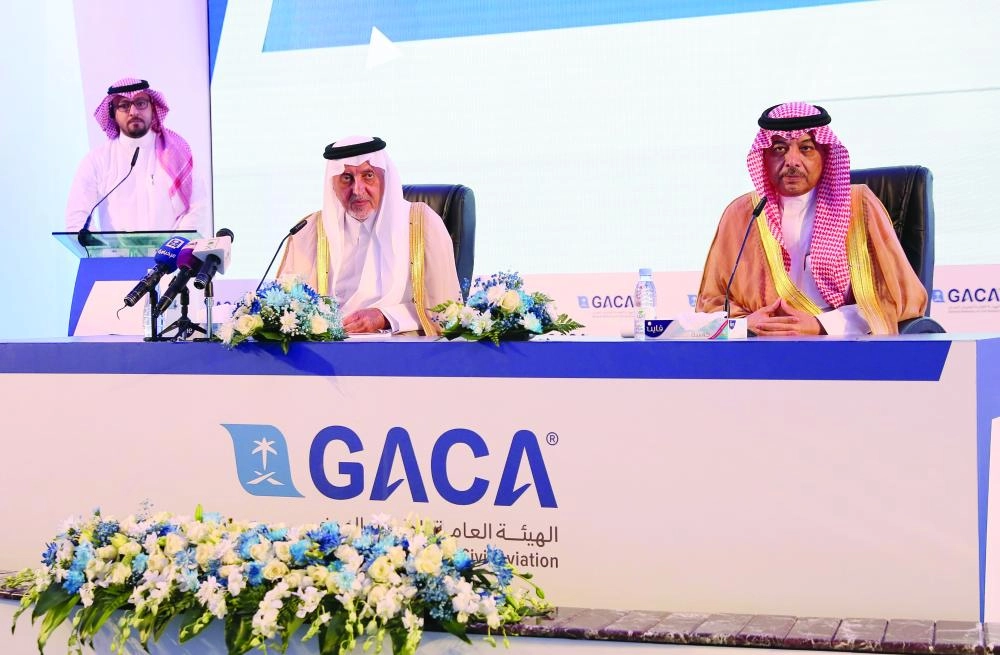 






خالد الفيصل وعبدالحكيم التميمي خلال حفل وضع حجر أساس مطار القنفذة  (مكة)