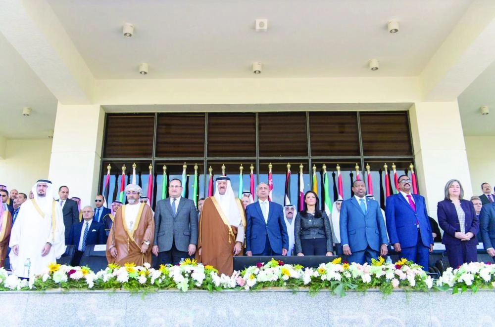 



جماعية للمشاركين في اجتماع وزراء السياحة العرب