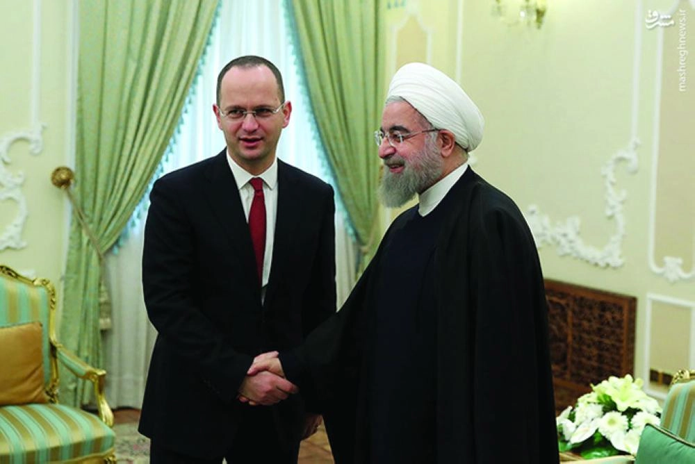 






 من لقاءات روحاني وظريف مع قادة من دول البلقان                                                          (تويتر)