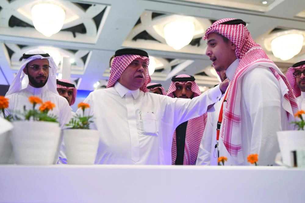 وزير التجارة والاستثمار ماجد القصبي بالمعرض المصاحب (مفلح الحبابي)