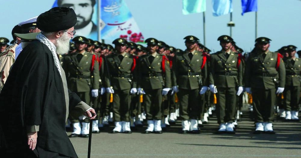 






خامنئي يتفقد الحرس الثوري                                                                                                   (تويتر)