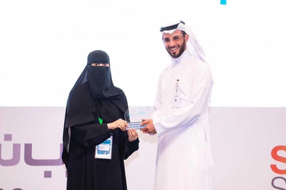 10137817143E595D98-A458-4A07-B5E5-7FBB4433A991