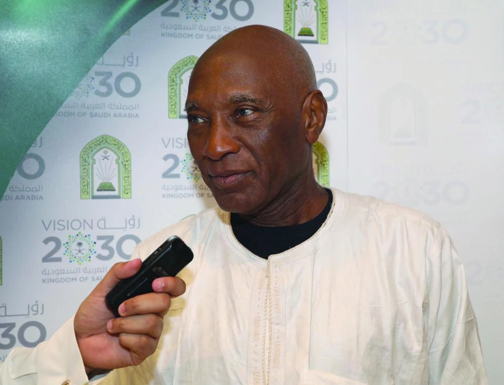 






عدد من ضيوف البرنامج خلال حديثهم عن الخدمات المقدمة                                                                    (واس)