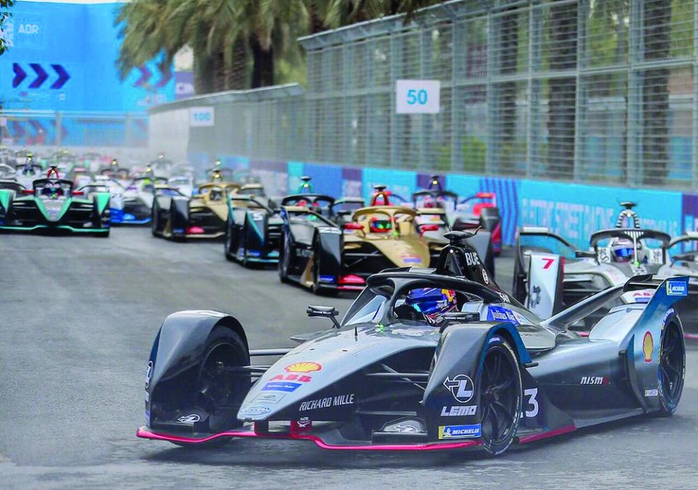 






السباق في دوراته الأخيرة