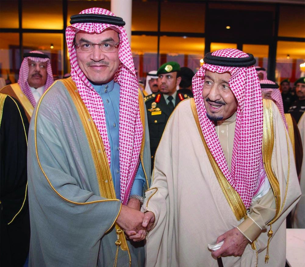 DST_4839350_Thu7_1111440772