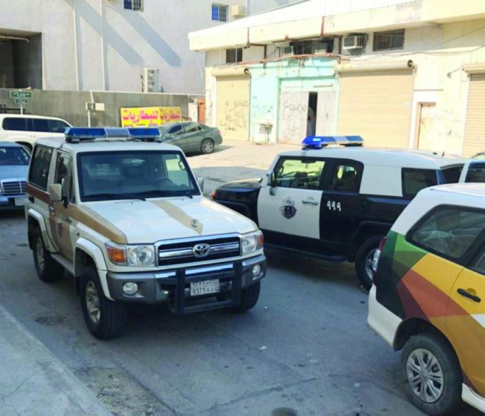 من عملية ضبط الحضانة المخالفة بالدمام (مكة)