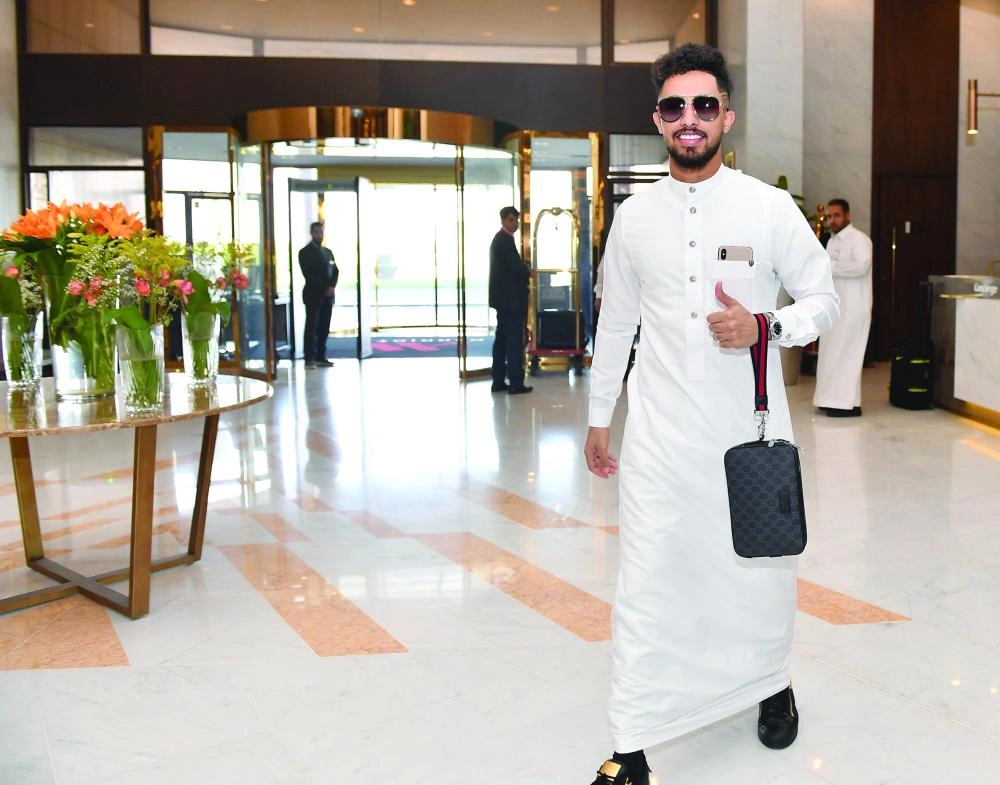 هتان باهبري لحظة وصوله مقر التجمع