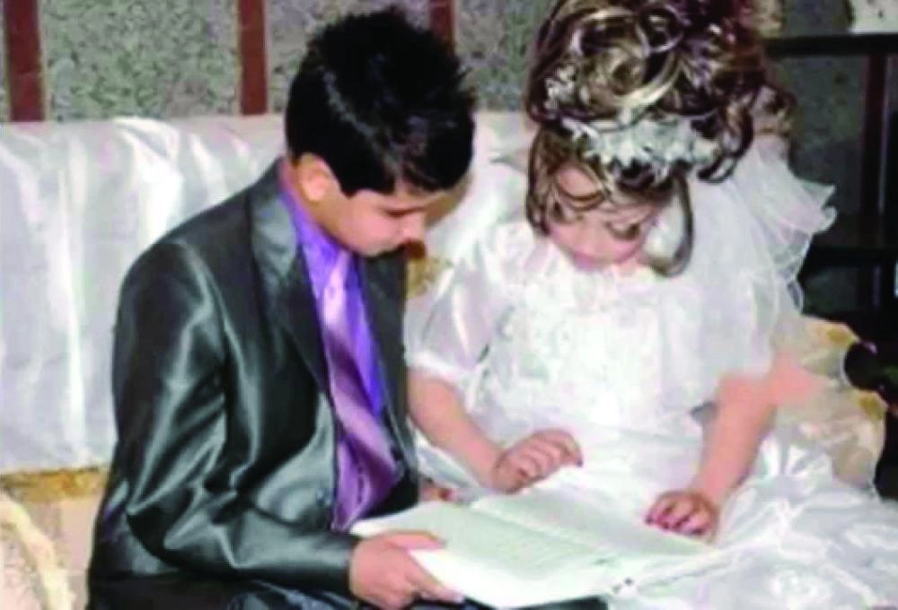 






فتيات يتزوجن تحت العاشرة