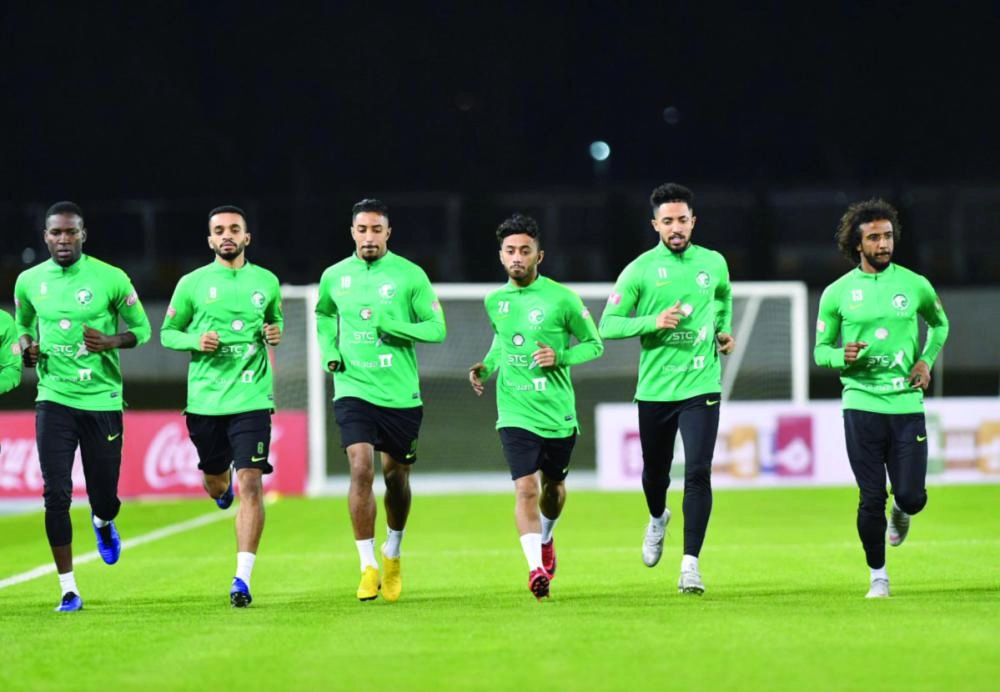 






حصة الأخضر التدريبية أمس بملعب نادي ند الشبا                (الاتحاد السعودي)