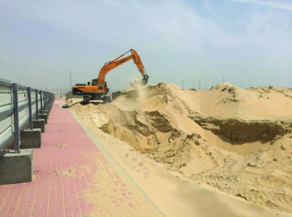 






جانب من أعمال التنفيذ في مشاريع الإسكان          (وزارة الإسكان)