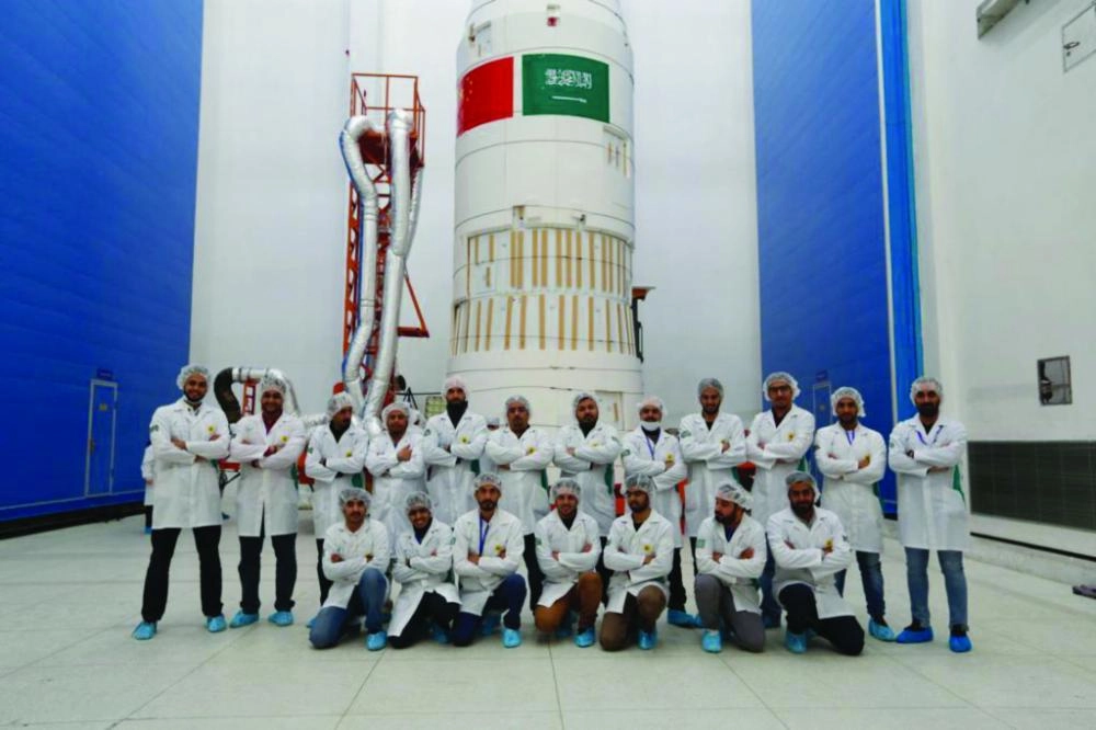 إطلاق قمرين صناعيين للتصوير عالي الدقة