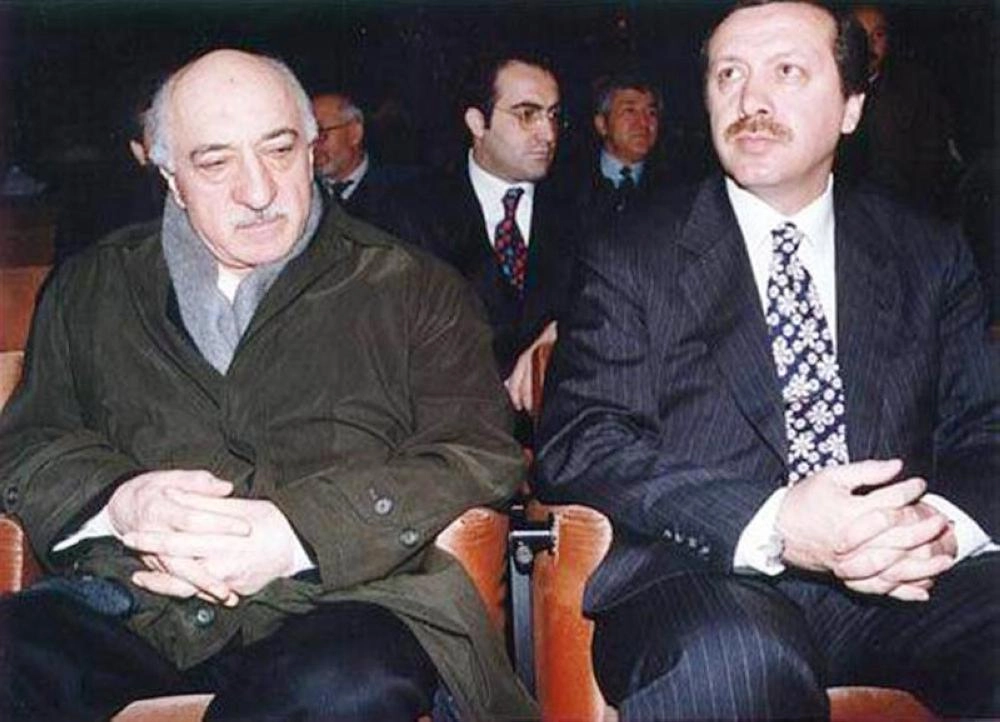 






غولن وإردوغان                                       (تويتر)