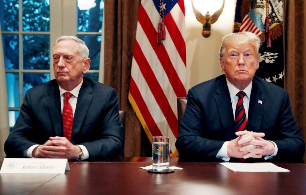 






ترمب وماتيس                                                                               (مكة)