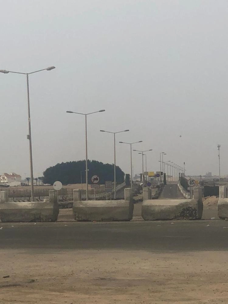 من أعمال صيانة الجسر (مكة) 