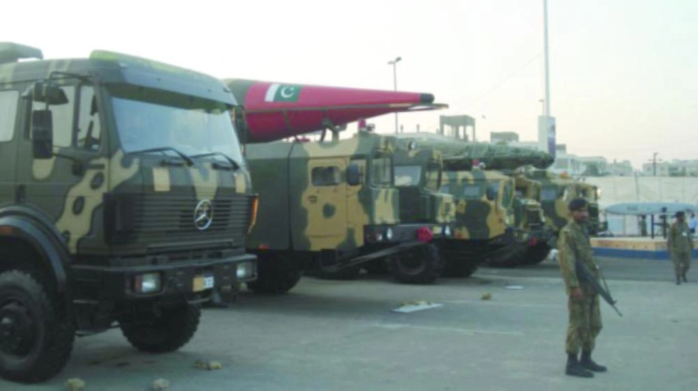 Military_truck_carrying_IRBMs_of_Pakistani_Army